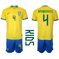 Brasilien Marquinhos #4 Replika babykläder Hemmaställ Barn VM 2022 Kortärmad (+ korta byxor)